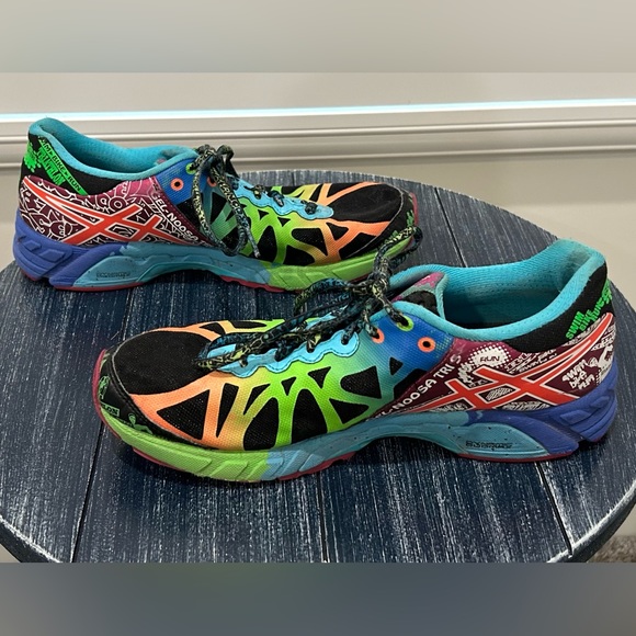 ASICS Gel Noosa Tri Sneakers - Picture 7 of 7